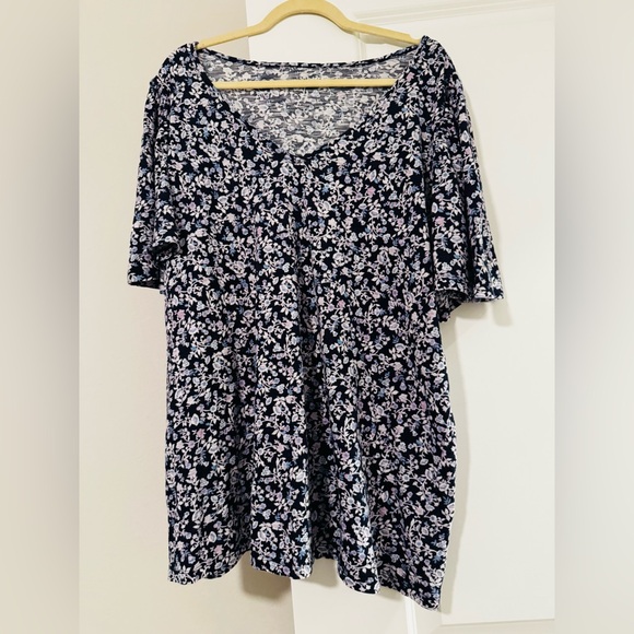 Lane Bryant Floral V-Neck Blouse - Black and White - Picture 3 of 8